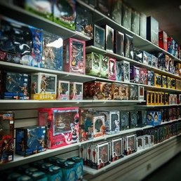 Mixed bag of Trade Figures and Pre-Painted Selection. At the top middle really expensive Ball Joint Attack on Titan/Neon Genesis Figures. Mixed bag of Trade Figures and Pre-Painted Selection. At the top middle really expensive Ball Joint Attack on Titan/Neon Genesis Figures.