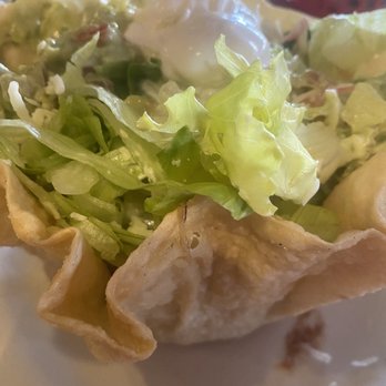 Las Fuentes - Tostada with chicken - Mexican Near Me - Reseda, California Las Fuentes - Tostada with chicken - Mexican Near Me - Reseda, California
