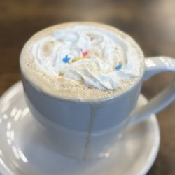 Courtyard Cafe Dells - Easter latte