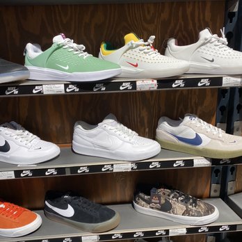 Zumiez - Sports Wear Near Me - Plantation, Florida Zumiez - Sports Wear Near Me - Plantation, Florida