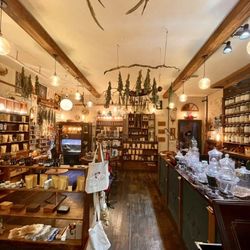 Old Mr Bailiwicks - Tea, Herbal medicine shop