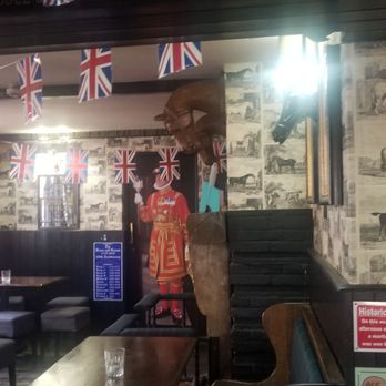 Horse & Groom - Inside Pub - Pubs Near Me - Windsor, WNM Horse & Groom - Inside Pub - Pubs Near Me - Windsor, WNM
