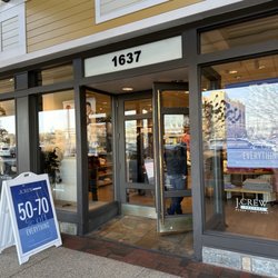 J Crew Factory - The entrance.