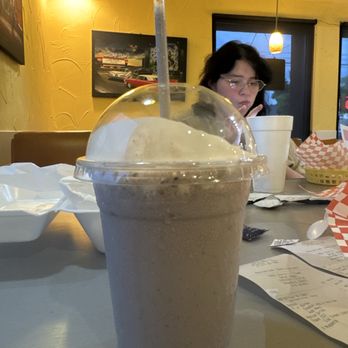 Burger box - Cookies and cream milkshake. - Fast Food Near Me - Arlington, Texas Burger box - Cookies and cream milkshake. - Fast Food Near Me - Arlington, Texas
