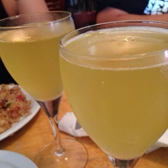 Kona Kitchen - Seattle - lilikoi mimosas - Hawaiian Near Me - Seattle, Washington