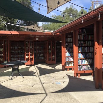 Bart's Books - Inside - Bookstores Near Me - Ojai, California