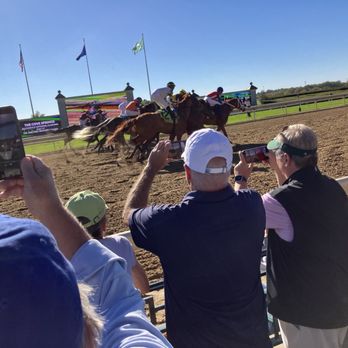 Keeneland - Finish - Horse Racing Near Me - Lexington, Kentucky Keeneland - Finish - Horse Racing Near Me - Lexington, Kentucky