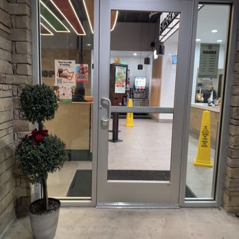 Burger King - Burgers Near Me - Hutto, Texas