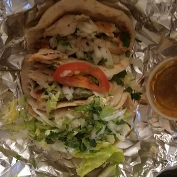 Las Trancas - Chicken and veggies tacos - Mexican Near Me - Austin, Texas Las Trancas - Chicken and veggies tacos - Mexican Near Me - Austin, Texas