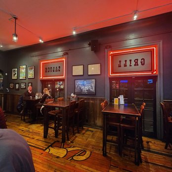 Flatiron - Indoor - Sports Bars Near Me - San Rafael, California