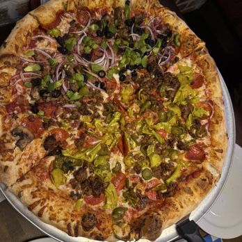 Parry's Pizzeria & Taphouse - Pizza split - SUMMER OF 2010 and THE FIVE BOROUGHS - Pizza Near Me - The Colony, Texas Parry's Pizzeria & Taphouse - Pizza split - SUMMER OF 2010 and THE FIVE BOROUGHS - Pizza Near Me - The Colony, Texas