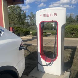 Sheetz - Tesla supercharger