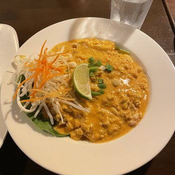 Thai Naan - a plate of food on a table - Thai Near Me - Snohomish, Washington