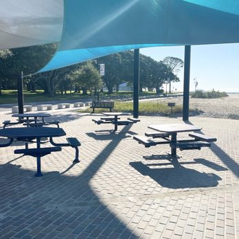 Point Park Pascagoula - Picnic Area near beach - Dog Parks Near Me - Pascagoula, Mississippi
