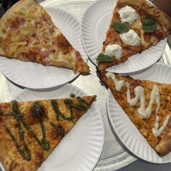 Golden Lizzard Pizza - Buffalo Chicken Slice, Vodka Pesto Slice, Hawaiian Slice, Margherita Stracciatella Slice - Pizza Near Me - Miami, Florida