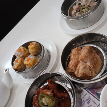 New Fusion - Har gow, tofu wraps, and chicken feet - Asian Fusion Near Me - Arcadia, California New Fusion - Har gow, tofu wraps, and chicken feet - Asian Fusion Near Me - Arcadia, California