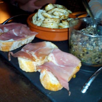 L'Etable - Assortiment de trois tapas au choix (entrée) - French Near Me - Agen, 47