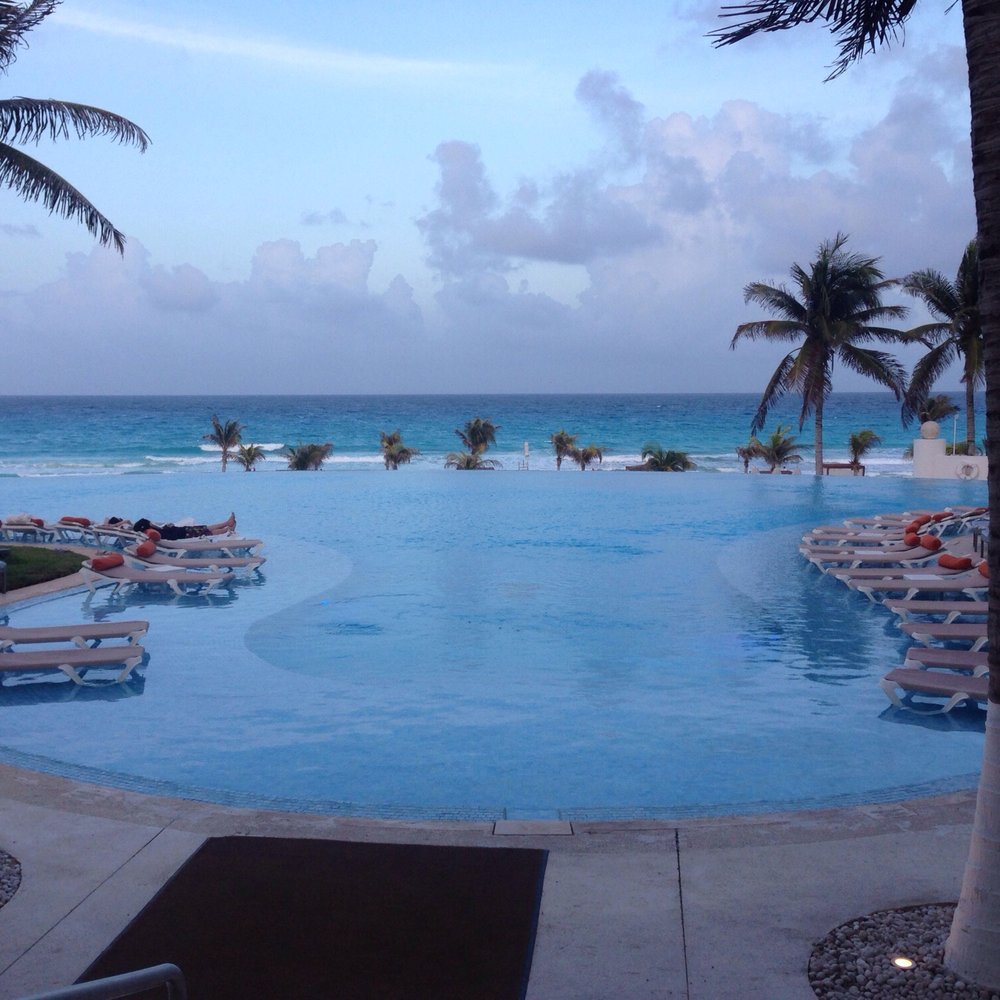 Le Blanc Infinity Pool - Swimming Pools Near Me - Cancún, ROO