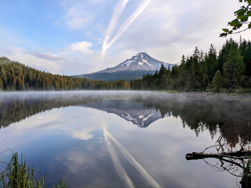 Trillium Lake Campground Logo