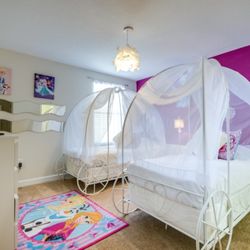 Southern Select Villas - Themed Bedrooms fit for your Princess!