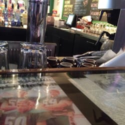 Roma Pizzeria II - The bar.