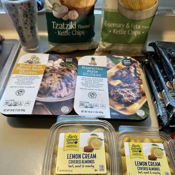 ALDI - I love these meals. So filling and yummy. Also we are obsessed with the lemon almonds. - Grocery Near Me - Houston, Texas
