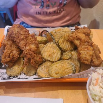 Cluckers - Chicken Shop Near Me - Reno, Nevada
