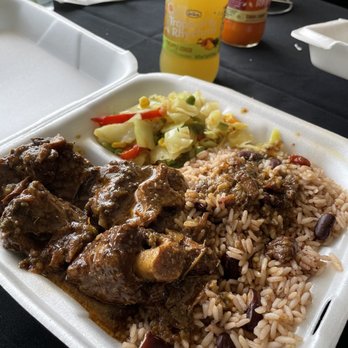 Jamaican Jerk Stop - Oxtail (Drinks - Pineapple Ginger & Guava Carrot) - Caribbean Near Me - McAllen, Texas Jamaican Jerk Stop - Oxtail (Drinks - Pineapple Ginger & Guava Carrot) - Caribbean Near Me - McAllen, Texas