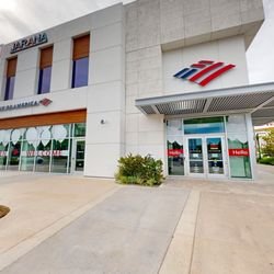 Bank of America Financial Center - Storefront