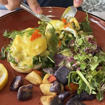Anna’s Cafe - Crab Benedict - Breakfast & Brunch Near Me - Plantation, Florida Anna’s Cafe - Crab Benedict - Breakfast & Brunch Near Me - Plantation, Florida