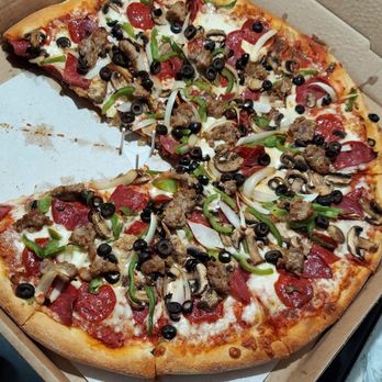 Uni Pizzeria & Grill - Xl combo - Pizza Near Me - Daly City, California Uni Pizzeria & Grill - Xl combo - Pizza Near Me - Daly City, California
