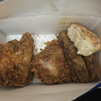 Royal Farms - 2 piece of the 4 piece deal - Gas Stations Near Me - Broomall, Pennsylvania Royal Farms - 2 piece of the 4 piece deal - Gas Stations Near Me - Broomall, Pennsylvania