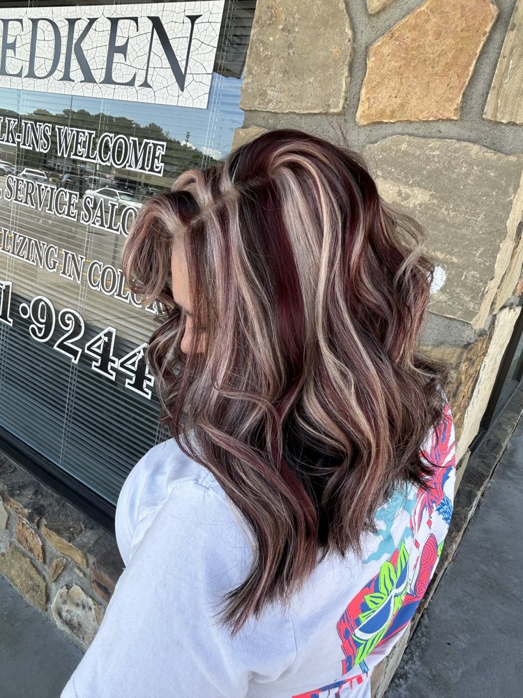 Hair by Baylee Logo