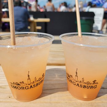 Williamsburg Smorgasburg - Saturday - Grapefruit margaritas - Food Stands Near Me - Brooklyn, New York Williamsburg Smorgasburg - Saturday - Grapefruit margaritas - Food Stands Near Me - Brooklyn, New York
