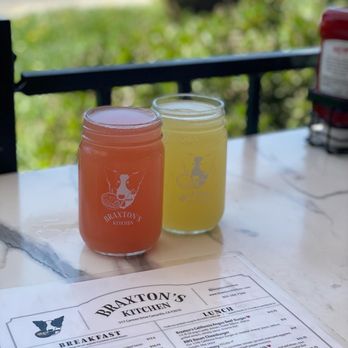 Braxton's Kitchen - Guava and pineapple mimosas - Breakfast & Brunch Near Me - Camarillo, California