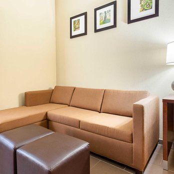 Comfort Suites - Hotels Near Me - Batesville, Mississippi