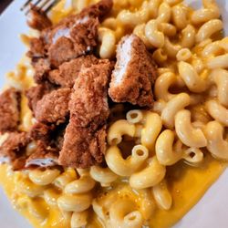 Stacked mac 'n cheese with crispy fried chicken