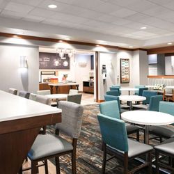 Hampton Inn Council Bluffs - Breakfast Area