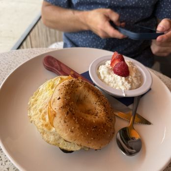 Morning Squeeze - Banging breakfast sammie - Breakfast & Brunch Near Me - Scottsdale, Arizona Morning Squeeze - Banging breakfast sammie - Breakfast & Brunch Near Me - Scottsdale, Arizona