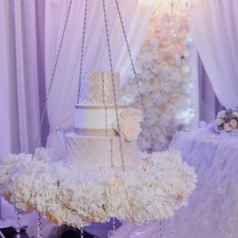 CL Decor - Our Cake Swing - Wedding Planning Near Me