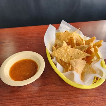 Marisco's Miramar - a bowl of chips and a bowl of salsa - Mexican Near Me - Bellflower, California