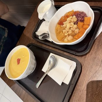 Makkee Dessert - mango pomelo sago & tapioca deluxe - Desserts Near Me - Rowland Heights, California Makkee Dessert - mango pomelo sago & tapioca deluxe - Desserts Near Me - Rowland Heights, California