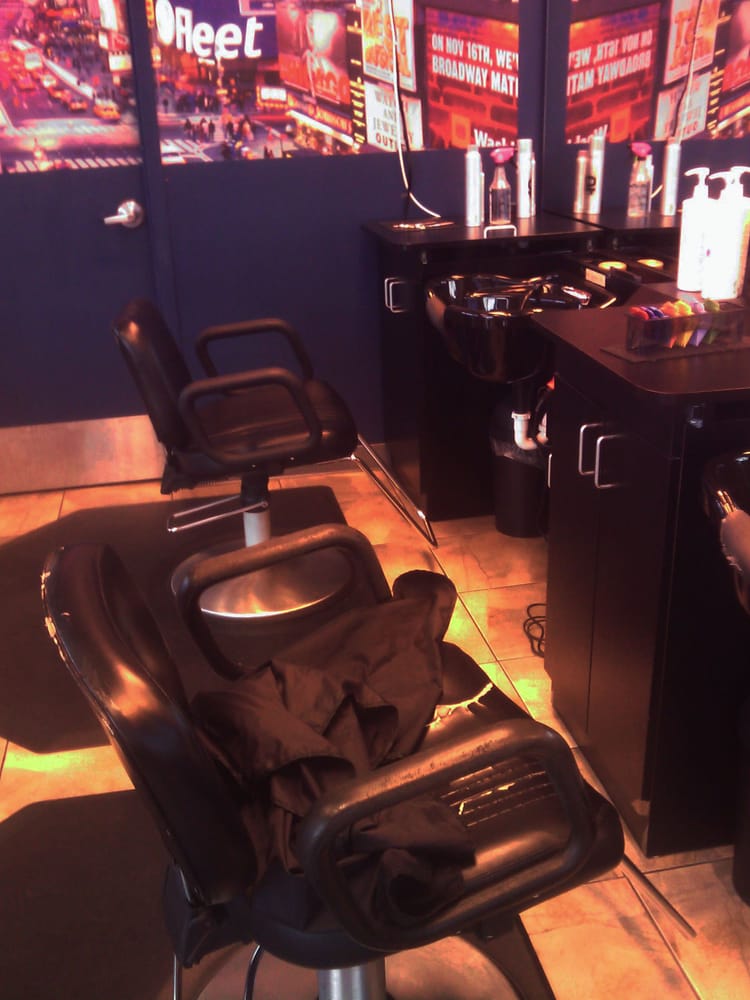 LA Fashion Salon Logo
