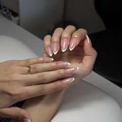 Glo Salon - French
