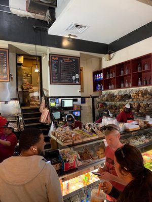 Leo's Bagels by null