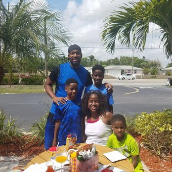 10 Twenty Five - Lunch after water park - New American Near Me - Cape Coral, Florida