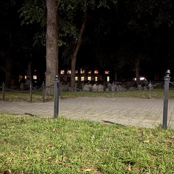 Boston Ghosts - Cemetery #2 - Walking Tours Near Me