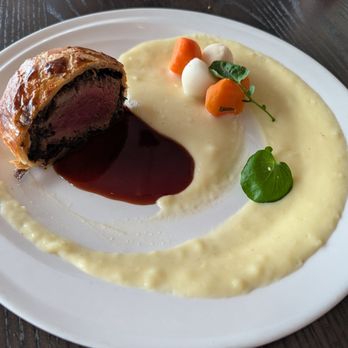 Gordon Ramsay Hell's Kitchen - Beef Wellington - Desserts Near Me - Washington, DC, District of Columbia Gordon Ramsay Hell's Kitchen - Beef Wellington - Desserts Near Me - Washington, DC, District of Columbia