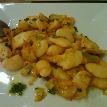 Kasalta - bacalao con habas y puerros (salt cod with lima beans and chives) - Spanish Near Me - San Juan, Puerto Rico