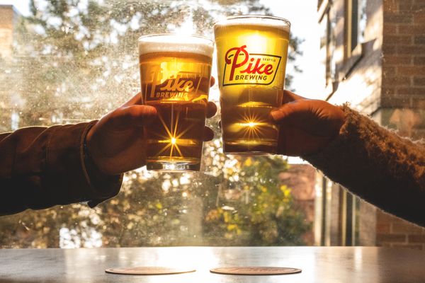 Pike Pub by null